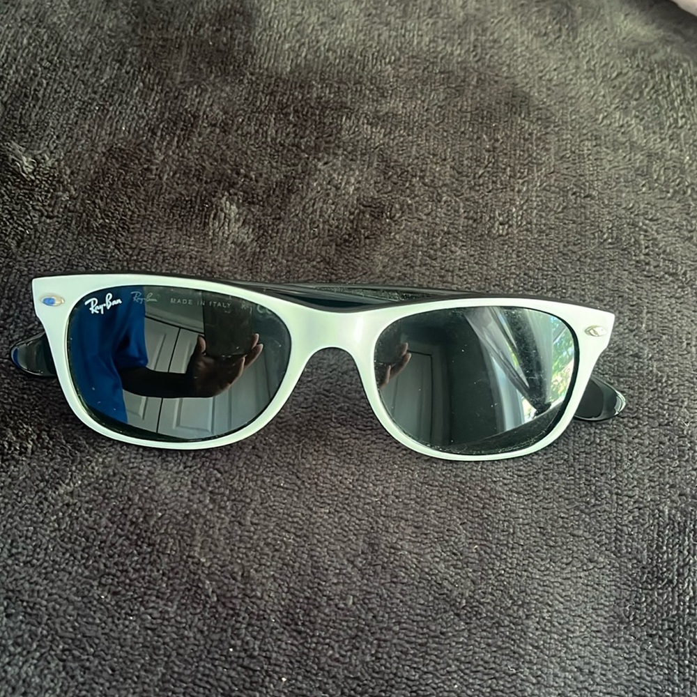 Rayban sunglasses. White and black frames. New wayfarer.